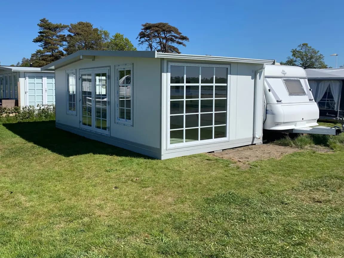 Campingplass med isolert fortelt sesongplass