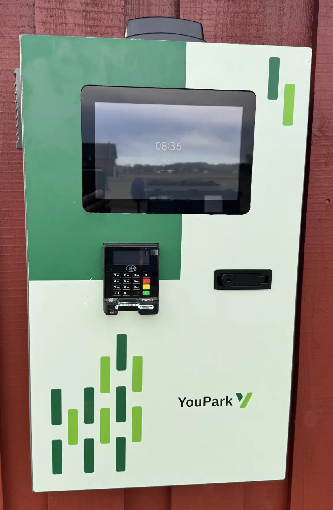 Parkeringsautomaten er en av betalingsmåtene ved Kolbensrød Camping